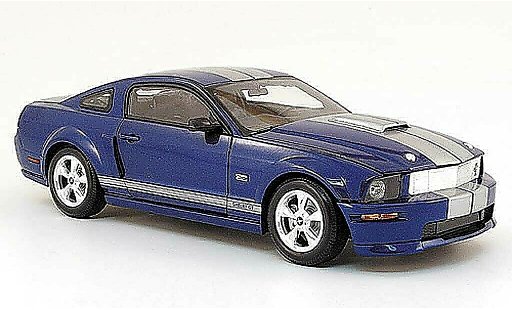 Shelby GT Coupe 1/18 Shelby Collectibles blue avec bandes 2008 diecast model cars