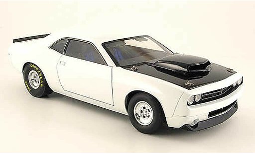 Dodge Challenger Super Stock 1/18 Highway 61 concept mule car white 2008 diecast model cars