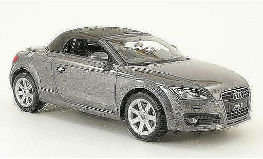 Audi TT roadster 1/18 Welly grey avec capote diecast model cars