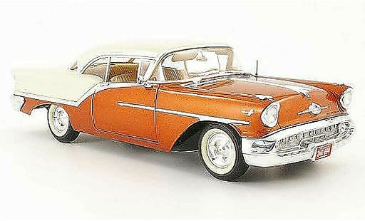 Oldsmobile Super 88 Base 1/18 Highway 61 orange/beige 1957 diecast model cars