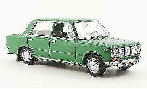 Lada Shiguli Base 1/43 IST Models 2101 green (VAZ) 1971 diecast model cars