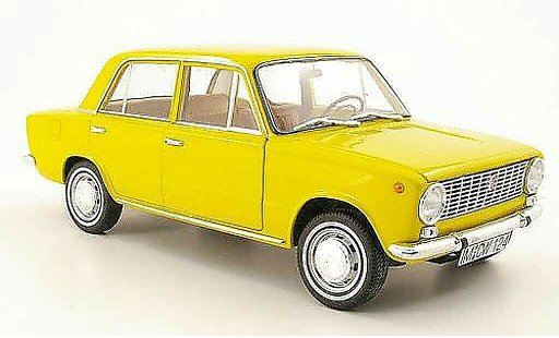 Fiat 124 Limousine 1/18 IST Models yellow l.e. 1012 1971 diecast model cars