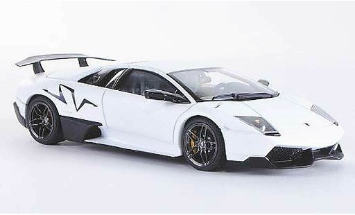 Lamborghini Murcielago LP670 1/43 Autoart 4 SV mattwhite/carbon 2009 diecast model cars