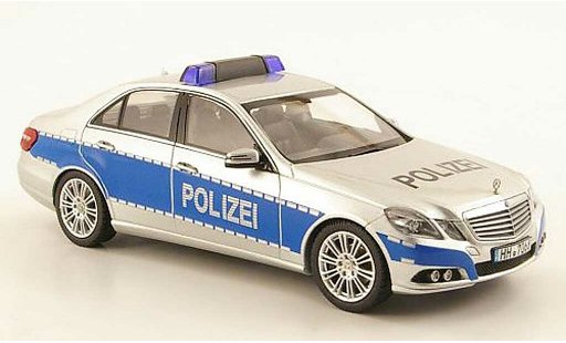 Mercedes Classe E Base 1/43 Schuco Limousine (W212) Police Hamburg diecast model cars