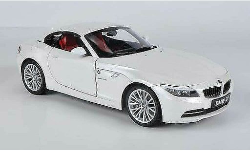 Bmw Z4 sdrive 35i 1/18 Kyosho E89 white diecast model cars