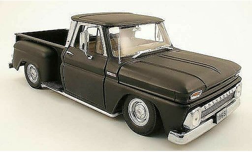 Chevrolet C-10 lowrider 1/18 Sun Star pick up stepside mattblack 1965 diecast model cars
