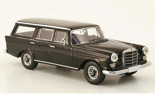Mercedes 230 Base 1/43 Spark Universal (W110) black diecast model cars