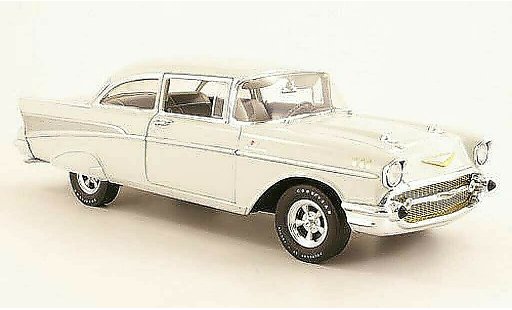 Chevrolet Bel Air Coupe 1/18 Highway 61 1957 white diecast model cars