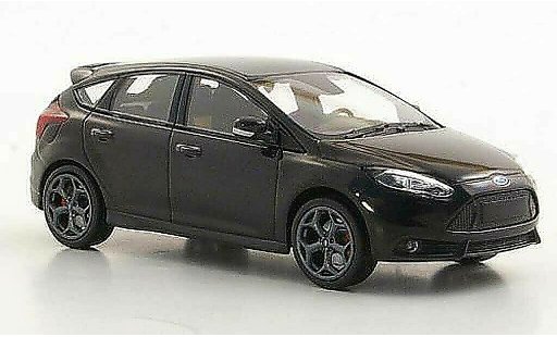 Ford Focus ST 1/43 Minichamps black 2011 diecast model cars