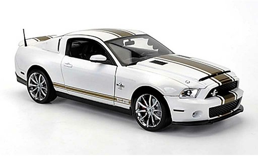 Shelby GT 500 2012 1/18 Shelby Collectibles Super Snake white avec goldenen bandes diecast model cars