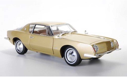Studebaker Avanti Base 1/18 Signature beige 1963 diecast model cars