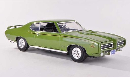 Pontiac GTO The Judge 1/18 Motormax green 1969 diecast model cars