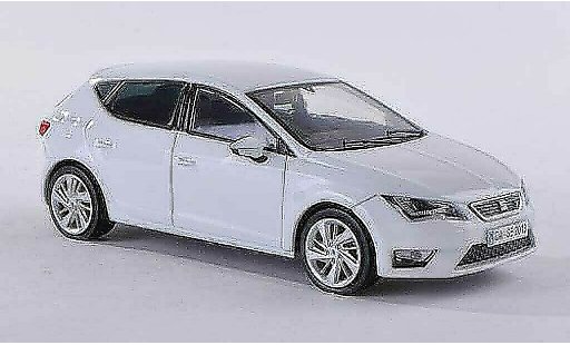 Seat Leon Base 1/43 Seat white 2012 diecast model cars