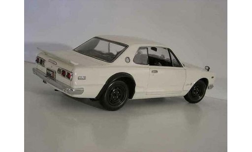 Nissan Skyline 2000 1/18 Kyosho gt-r kpgc 10 white diecast model cars