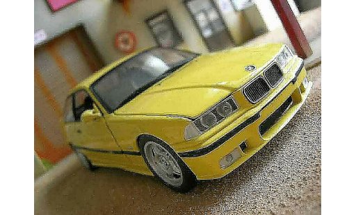 Bmw M3 coupe 1/18 Ut Models E36 yellow origine diecast model cars