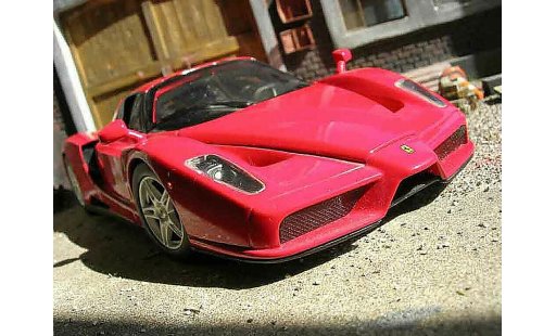 Ferrari Enzo Coupe 1/18 Hot Wheels red diecast model cars