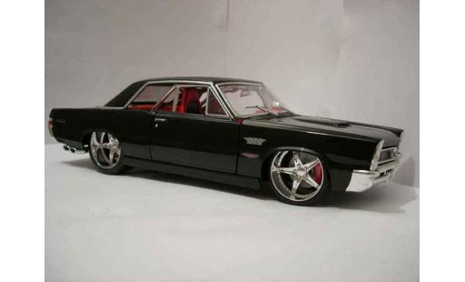 Pontiac GTO 1965 1/18 Jada Toys  diecast model cars