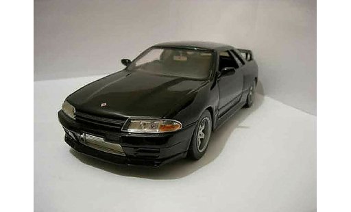 Nissan Skyline R32 1/18 Jada Toys initial d black diecast model cars