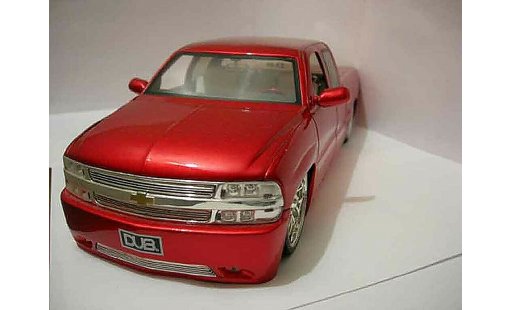 Chevrolet Silverado pickup 1/18 Jada Toys 2002 diecast model cars