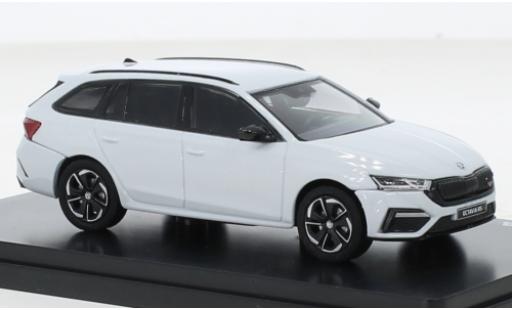 Diecast model cars Skoda Octavia 1/43 Abrex IV Combi RS metallise white 2020 Skoda Octavia 1/43 Abrex IV Combi RS metallise white 2020 diecast model cars
