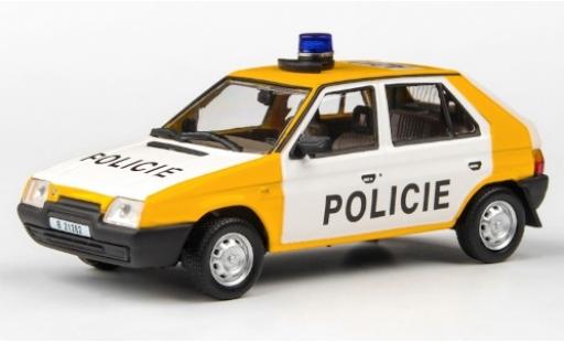 Diecast model cars Skoda Favorit 1/43 Abrex 136L Policie (CZ) 1988 Policie (Tschechische Polizei) Skoda Favorit 1/43 Abrex 136L Policie (CZ) 1988 Policie (Tschechische Polizei) diecast model cars