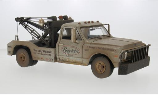 Diecast model cars Chevrolet C-30 1/18 ACME Dually Wrecker grau 1969 1:18 Chevrolet C-30 1/18 ACME Dually Wrecker grau 1969 1:18 diecast model cars