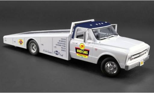 Diecast model cars Chevrolet C-30 1/18 ACME Ramp Truck white/Dekor OK - Used Cars 1967 dépanneuse Chevrolet C-30 1/18 ACME Ramp Truck white/Dekor OK - Used Cars 1967 dépanneuse diecast model cars