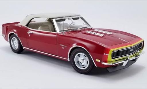 Diecast model cars Chevrolet Camaro 1/18 ACME SS Convertible Unicorn D88 Stripe Option metallic red/Dekor 1968 avec détachable Softtop Chevrolet Camaro 1/18 ACME SS Convertible Unicorn D88 Stripe Option metallic red/Dekor 1968 avec détachable Softtop diecast model cars