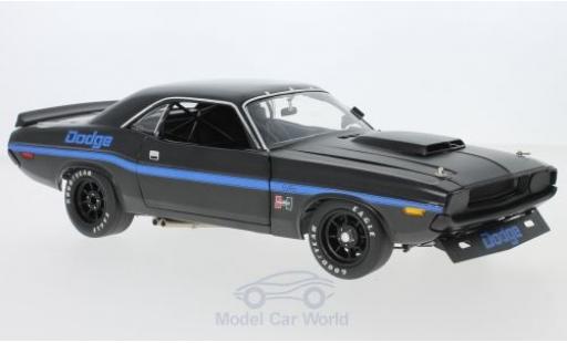 Diecast model cars Dodge Challenger 1/18 ACME Trans Am Street Version black/blue 1970 Dodge Challenger 1/18 ACME Trans Am Street Version black/blue 1970 diecast model cars