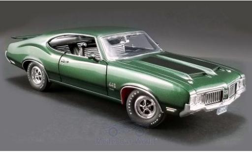 Diecast model cars Oldsmobile 442 1/18 ACME W-30 metallic green/black 1970 Oldsmobile 442 1/18 ACME W-30 metallic green/black 1970 diecast model cars