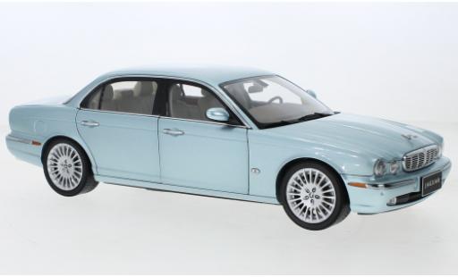 Diecast model cars Jaguar XJ 1/18 Almost Real 6 (X350) metallise blue clair 2006 Jaguar XJ 1/18 Almost Real 6 (X350) metallise blue clair 2006 diecast model cars