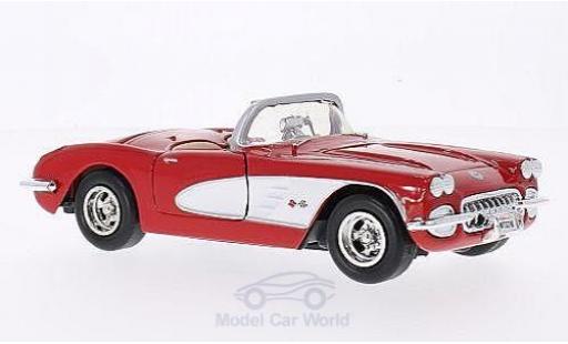Diecast model cars Chevrolet Corvette C1 1/24 Motormax (C1) red/white 1959 Chevrolet Corvette C1 1/24 Motormax (C1) red/white 1959 diecast model cars
