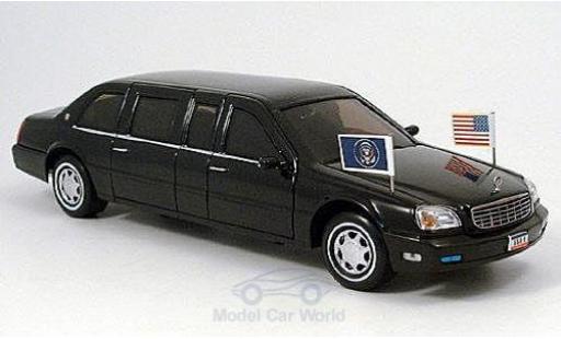 Cadillac Deville 1/24 Yat Ming DeVille Presidential Limousine 2001 US-Standarten liegen bei diecast model cars