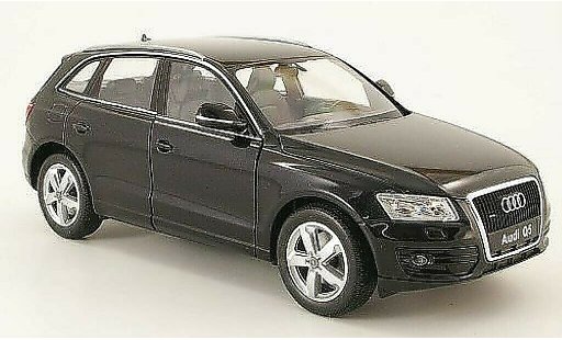 Audi Q5 suv 1/24 Welly black diecast model cars