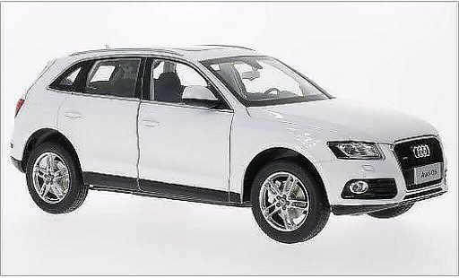Audi Q5 suv 1/18 Paudi white 2014 diecast model cars