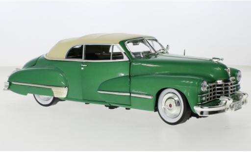 Diecast model cars Cadillac Series 62 1/18 Auto World Convertible metallise green/beige 1947 Cadillac Series 62 1/18 Auto World Convertible metallise green/beige 1947 diecast model cars