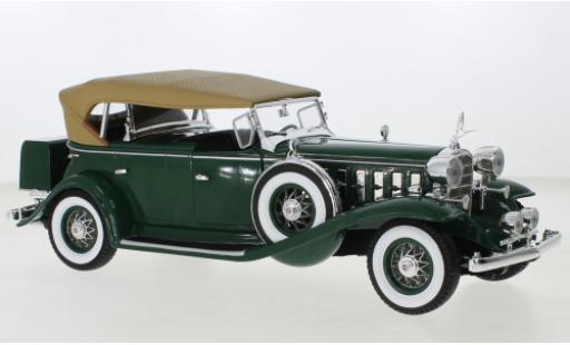 Diecast model cars Cadillac V16 1/18 Auto World Phaeton green 1932 Cadillac V16 1/18 Auto World Phaeton green 1932 diecast model cars