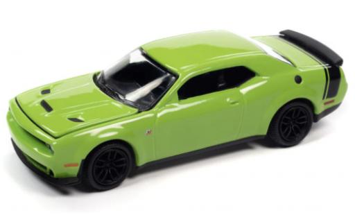 Dodge Challenger 1/64 Auto World R/T Scat Pack la chaux 2019 diecast model cars