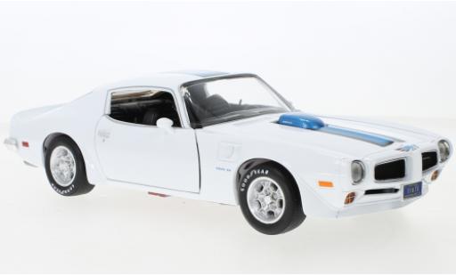 Diecast model cars Pontiac Firebird 1/18 Auto World Trans Am white/metallise blue 1971 Pontiac Firebird 1/18 Auto World Trans Am white/metallise blue 1971 diecast model cars
