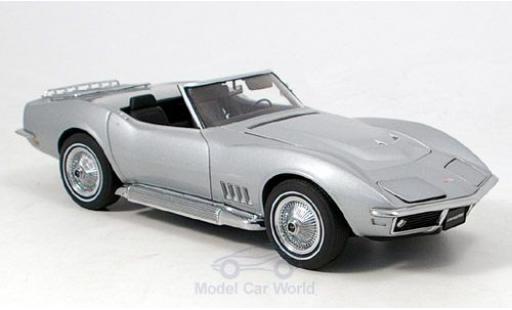 Chevrolet Corvette 1/18 AUTOart grey 1969 diecast model cars