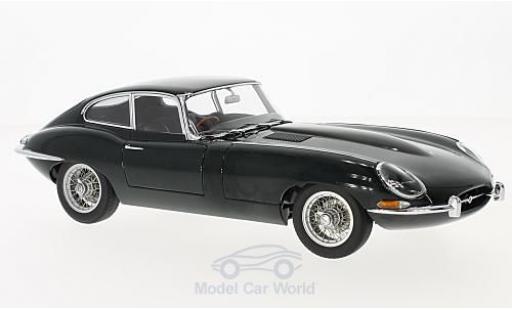 Diecast model cars Jaguar E-Type 1/18 AUTOart Coupe Series I 3.8 green 1961 Jaguar E-Type 1/18 AUTOart Coupe Series I 3.8 green 1961 diecast model cars