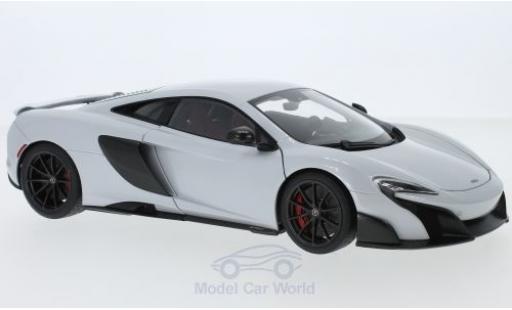 Diecast model cars McLaren 675 1/18 AUTOart LT white 2016 McLaren 675 1/18 AUTOart LT white 2016 diecast model cars