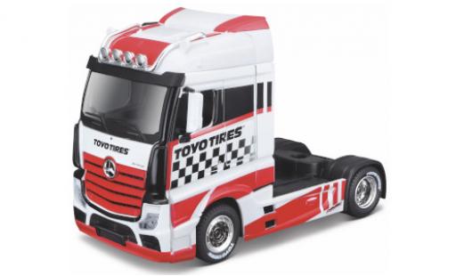 Diecast model cars Mercedes Actros 1/43 Burago Gigaspace Custom white/Dekor Toyo Tires 2020 Mercedes Actros 1/43 Burago Gigaspace Custom white/Dekor Toyo Tires 2020 diecast model cars