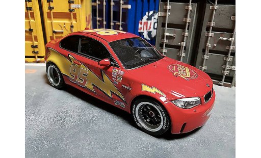 Bmw 1M flash mcqueen 1/18 GT Spirit  diecast model cars