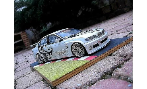 Bmw 320 WTCC 1/18 Autoart E46 i flying lizard diecast model cars