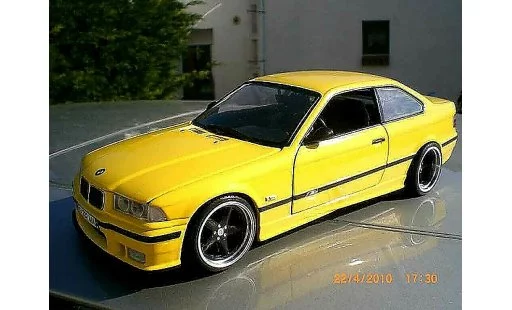 Bmw M3 coupe 1/18 Ut Models jaune E36 jantes ac schnitzer 18 pouces diecast model cars