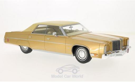 Diecast model cars Chrysler Imperial 1/18 BoS Models LeBaron gold/beige 1975 Chrysler Imperial 1/18 BoS Models LeBaron gold/beige 1975 diecast model cars