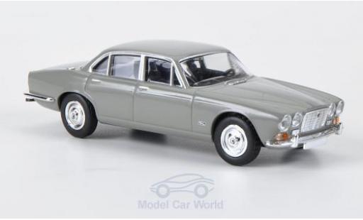 1/43 Jaguar XJ6 Series Ⅰ 1968 White ジャガー XJ 6 シリーズ 1 1968 1/43 ミニカー 1000台限定 模型