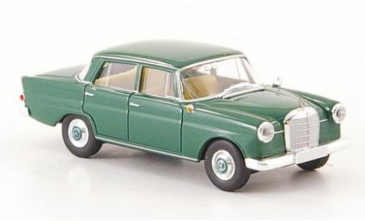 Mercedes 190 1/87 Brekina c (W 110) green ohne Vitrine diecast model cars