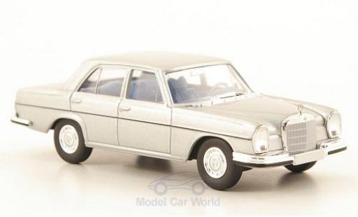 Diecast model cars Mercedes 280 SE 1/87 Brekina SE 3.5 (W108) grey Mercedes 280 SE 1/87 Brekina SE 3.5 (W108) grey diecast model cars